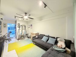 Blk 907 TAMPINES PALMSVILLE (Tampines), HDB 3 Rooms #573808471